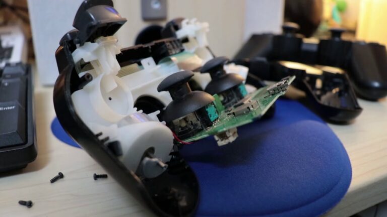 【修理動画】PS3のコントローラー「DUALSHOCK3」が接触不良で動作が悪くなった時の修理方法