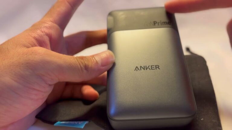 ノマド系ミニマリストの2022年8月に買ってよかったものトップ3!カバンひとつ暮らしの買い物は収納とガジェットの2択?